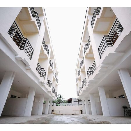 Oyo 789 Abn Residences باكولود المظهر الخارجي الصورة